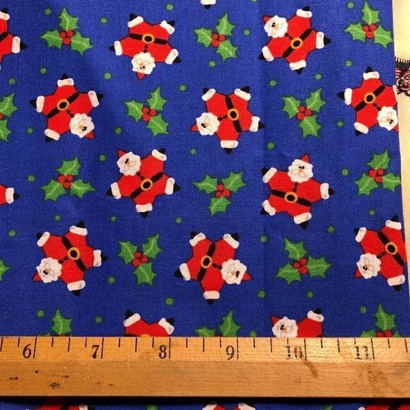 Quilt Cotton Fabric Material - 2 1/3 yard Christmas Santa #4546 - Picture 3 of 3
